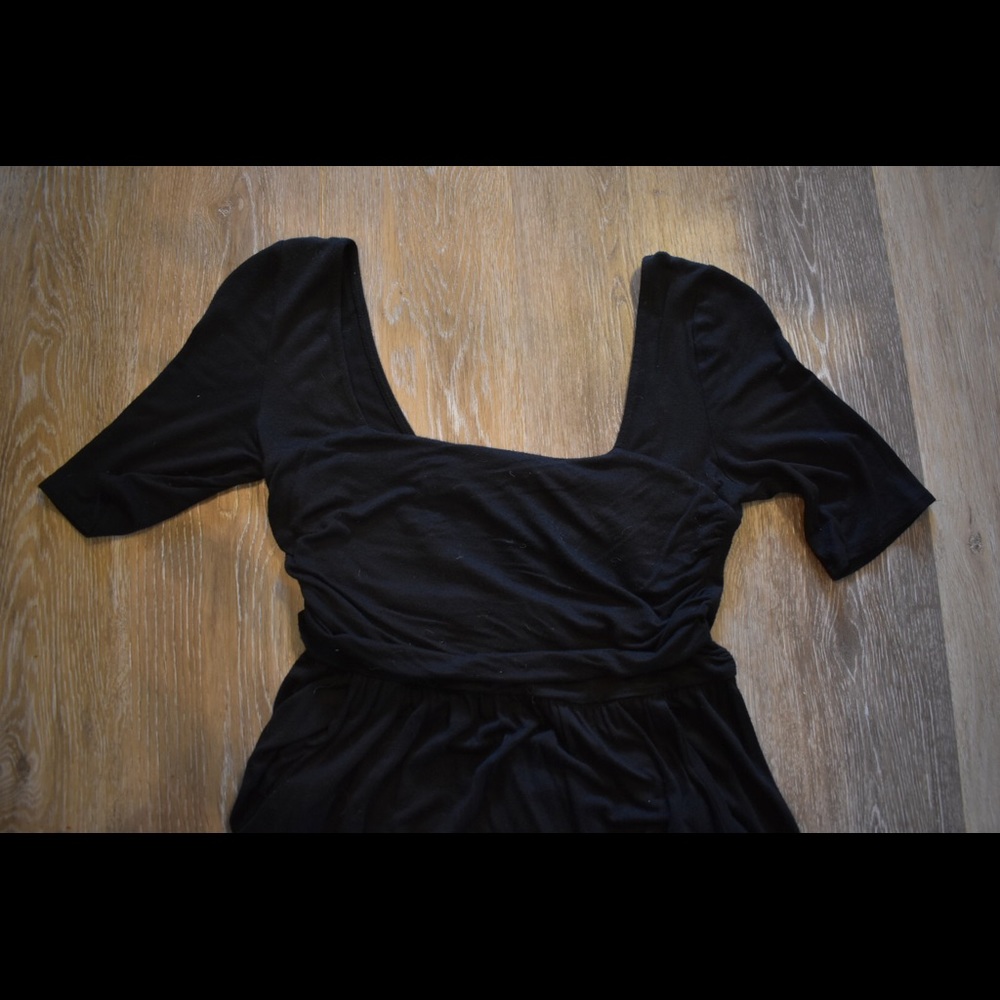 Little Black Dress - Stretchy and with Pockets 🤩